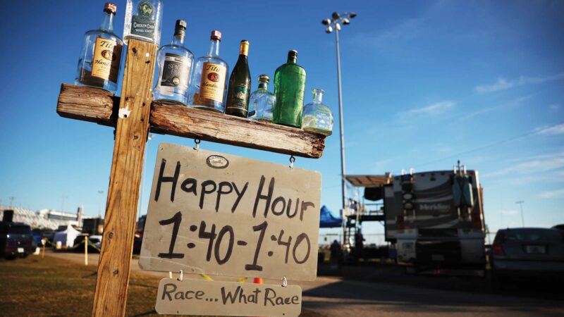 24-hour happy hour daytona