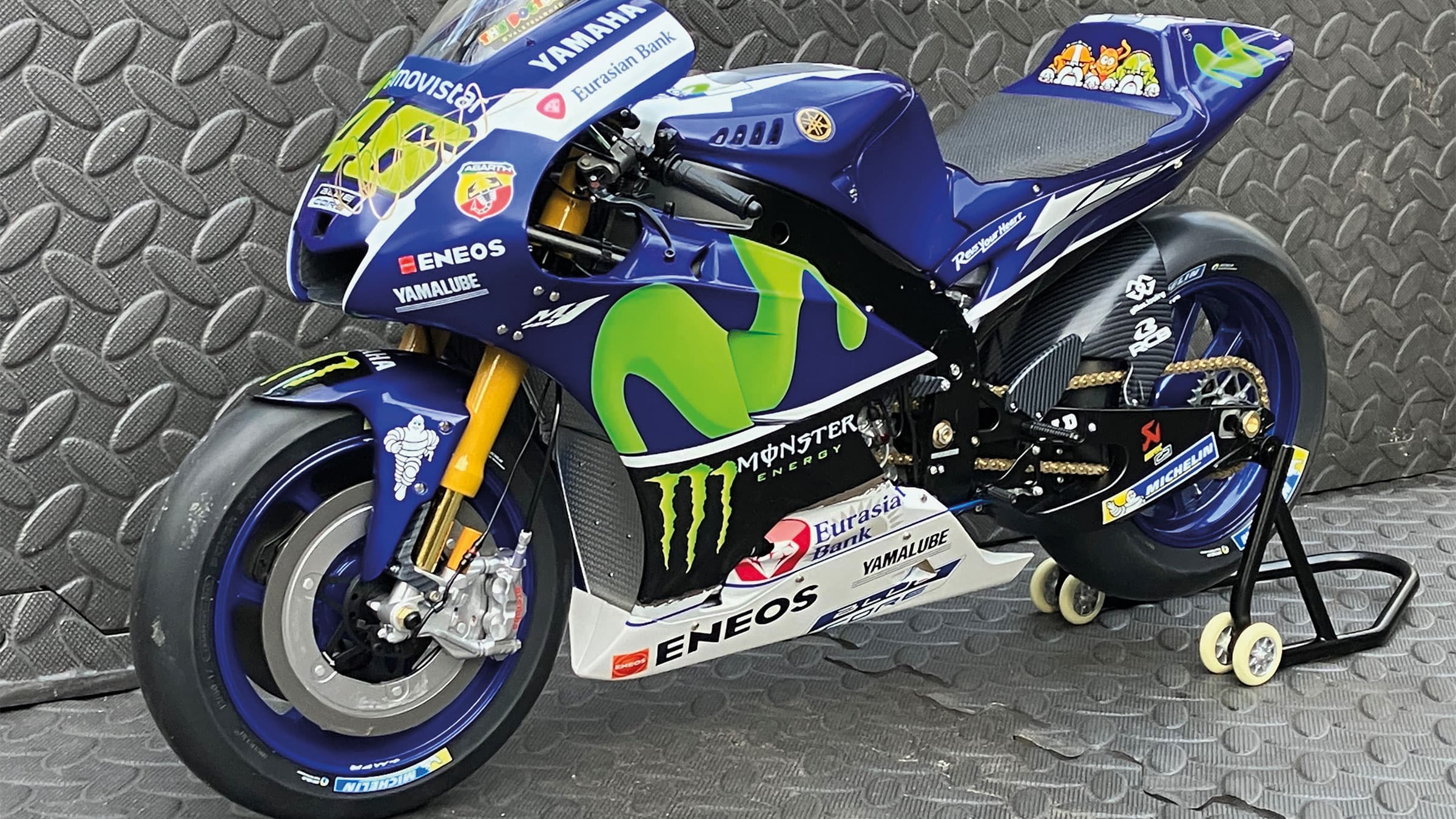 Signature-Store_Rossi Yamaha